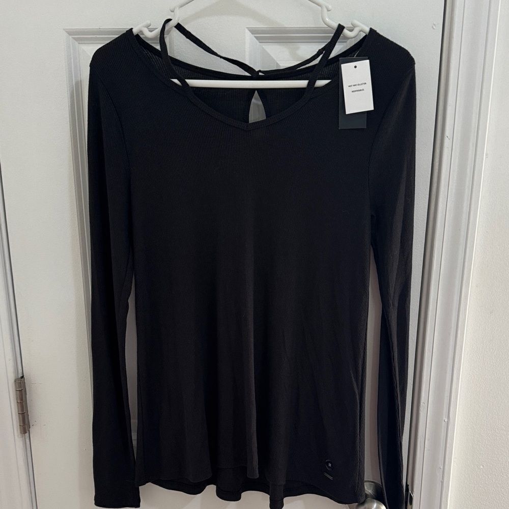 Hollister Black Long Sleeve Blouse .Size Medium NWT